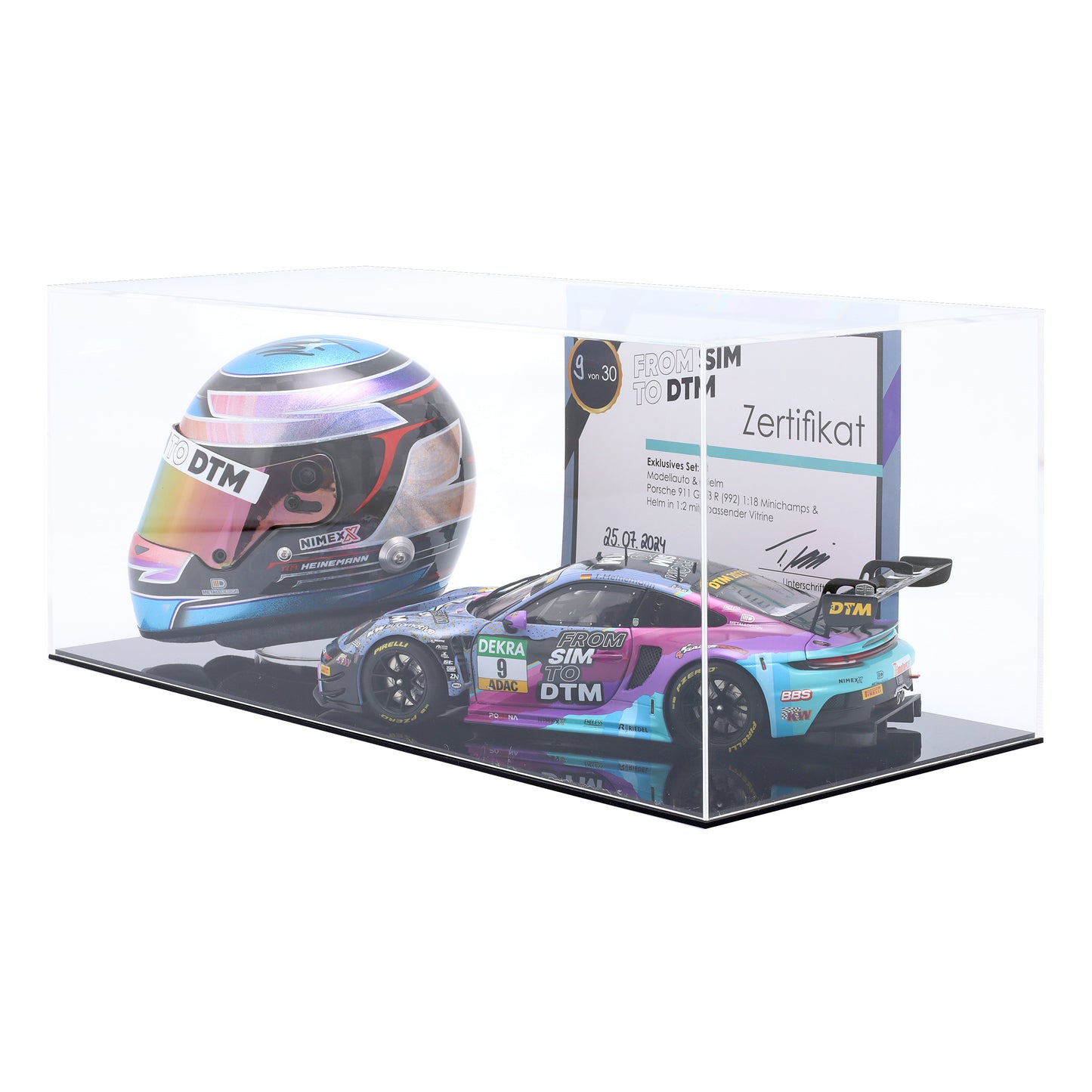 Collector's Edition From Sim to DTM - Modellauto & Helm & Vitrine