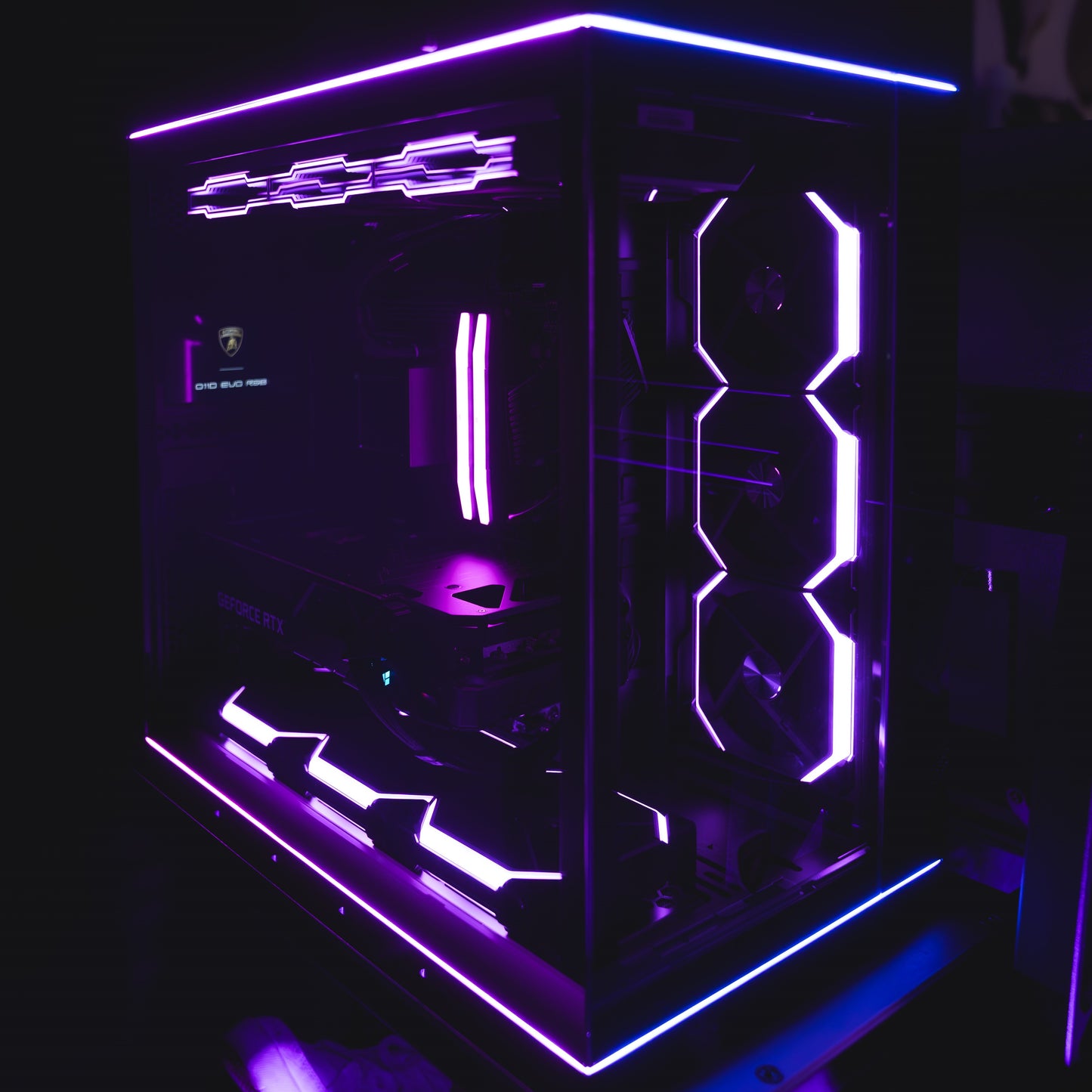 *Limited Edition* SimRacing PC SUPERVELOCE Lamborghini (NVIDIA RTX 4090 & AMD Ryzen 7 7800X3D)